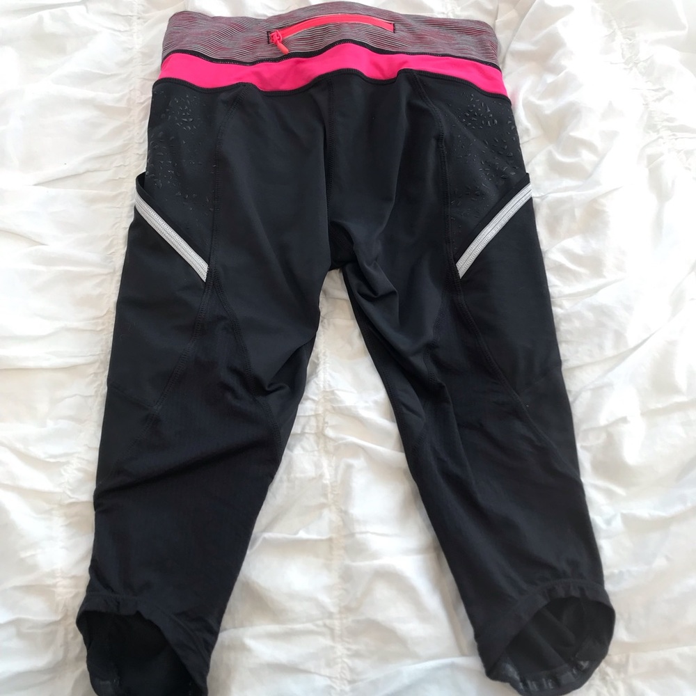 LULULEMON HALF RISE 22” LEGGINGS - Picture 4 of 4